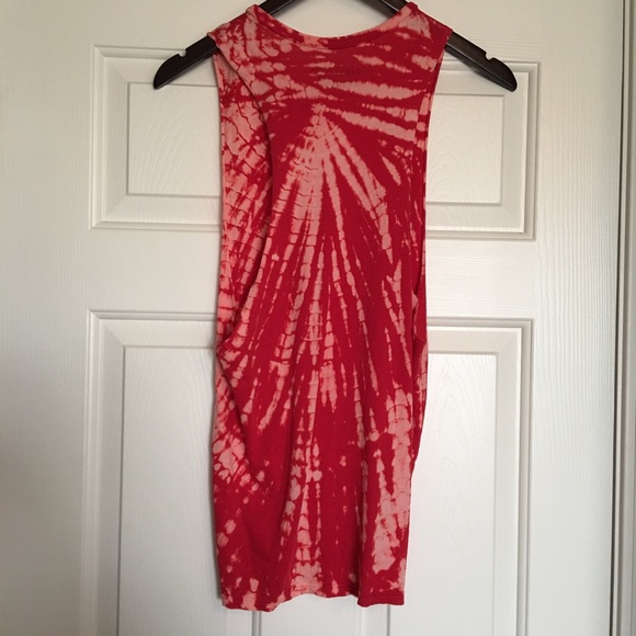 Project Social Tank - Picture 3 of 5